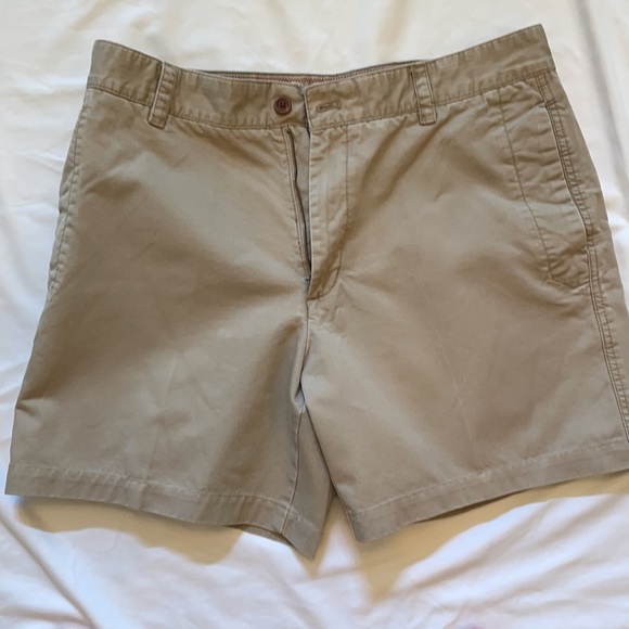 Two pair men’s shorts - Columbia- Izod - Picture 5 of 7